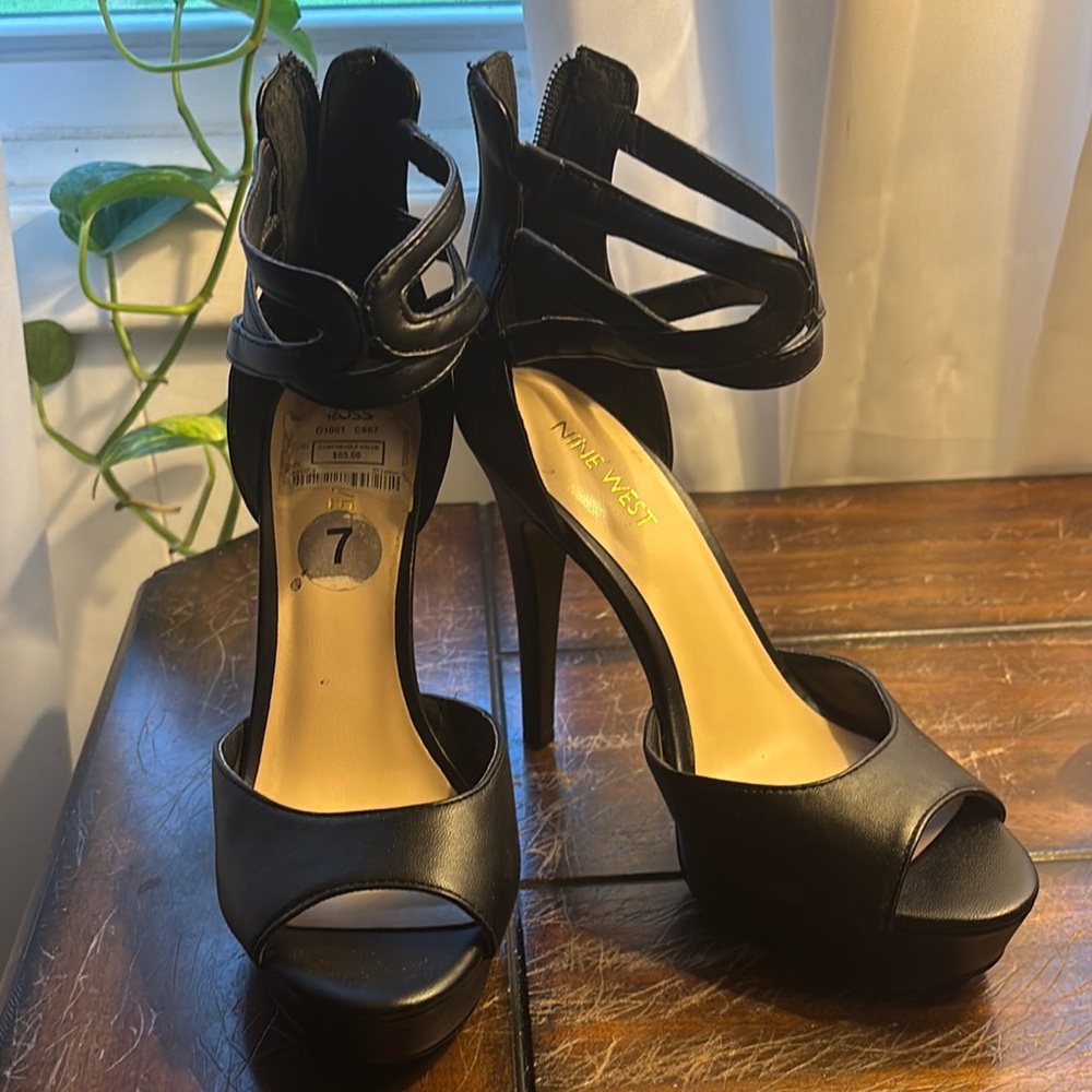 Nine West Black Classic Heels